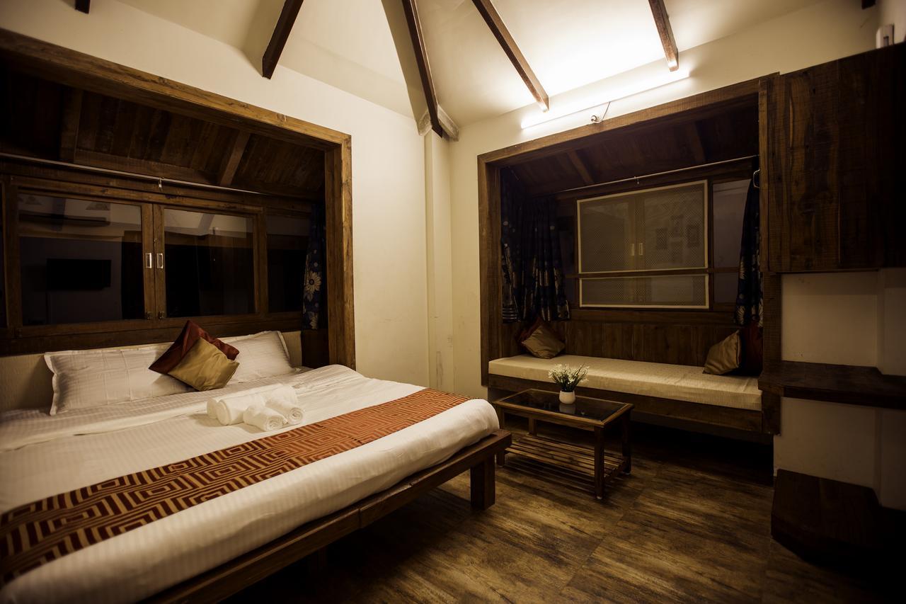Kaular Atithis Grand Kokan Resort Ganpatipule Exterior photo
