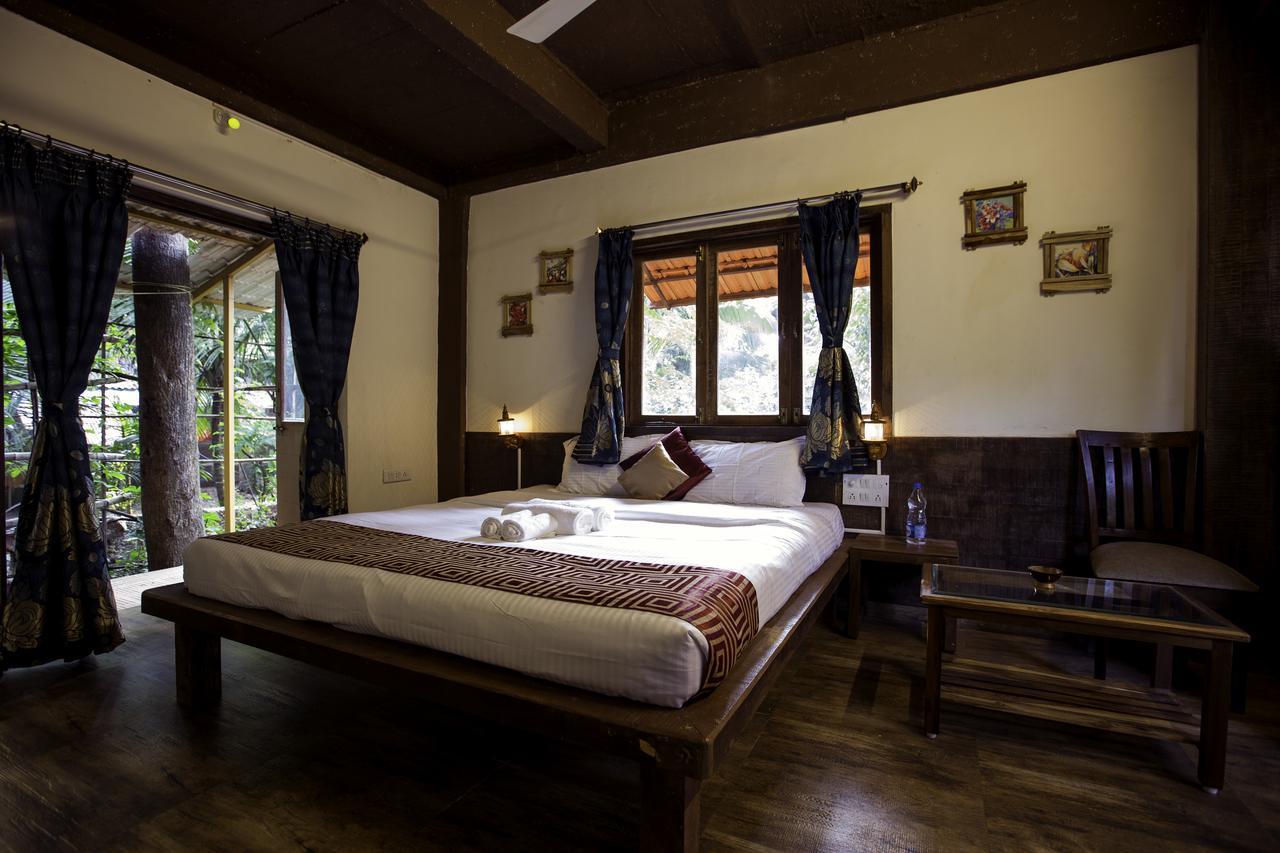 Kaular Atithis Grand Kokan Resort Ganpatipule Exterior photo