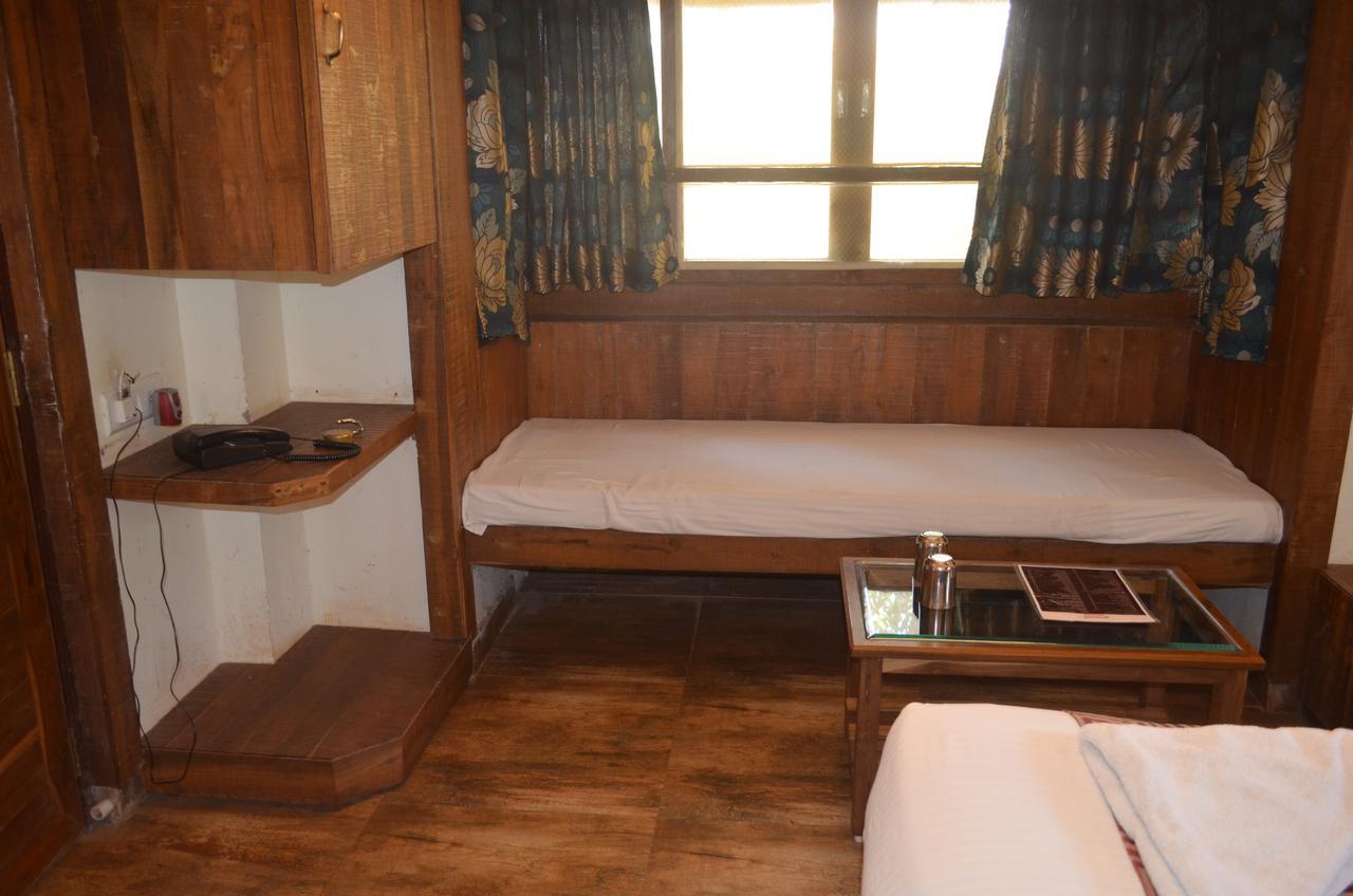 Kaular Atithis Grand Kokan Resort Ganpatipule Exterior photo