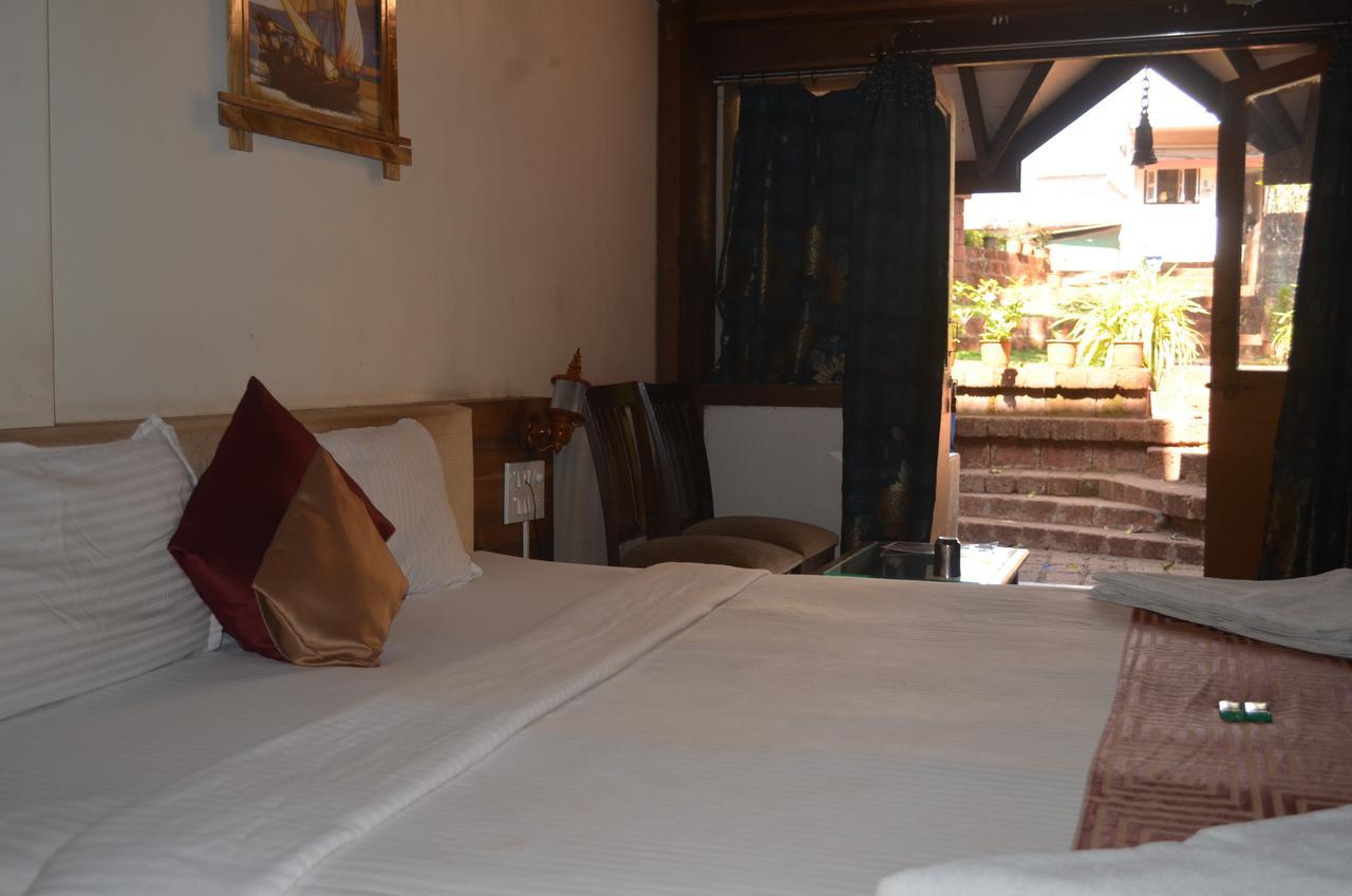 Kaular Atithis Grand Kokan Resort Ganpatipule Exterior photo