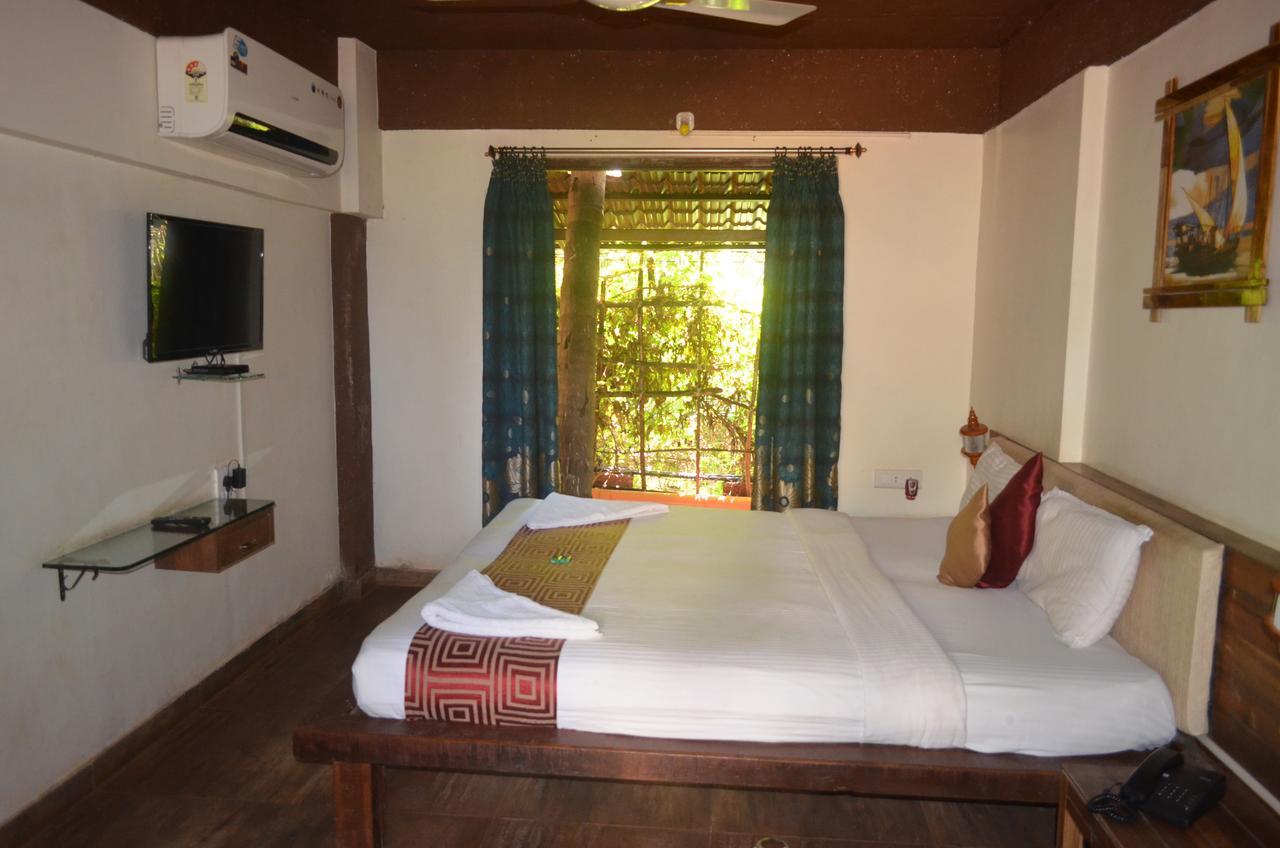 Kaular Atithis Grand Kokan Resort Ganpatipule Exterior photo